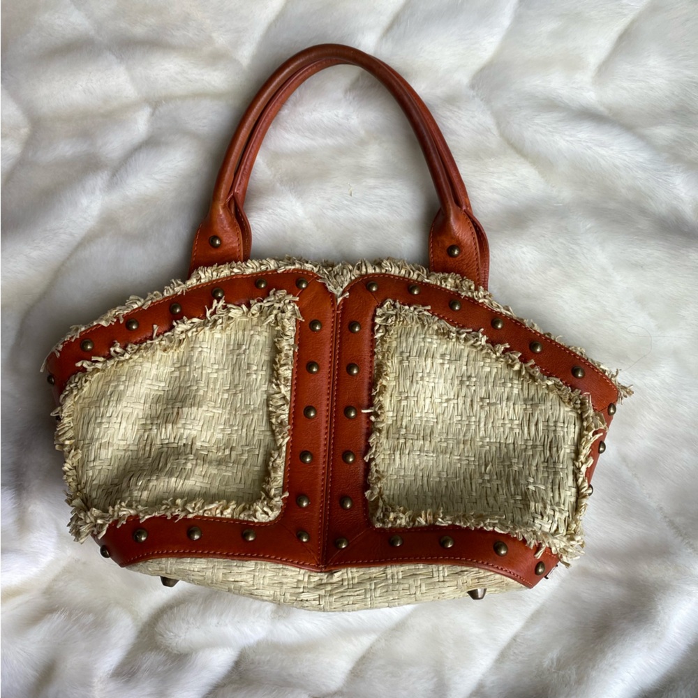 BCBG vintage 90’s straw and leather beach bag purse